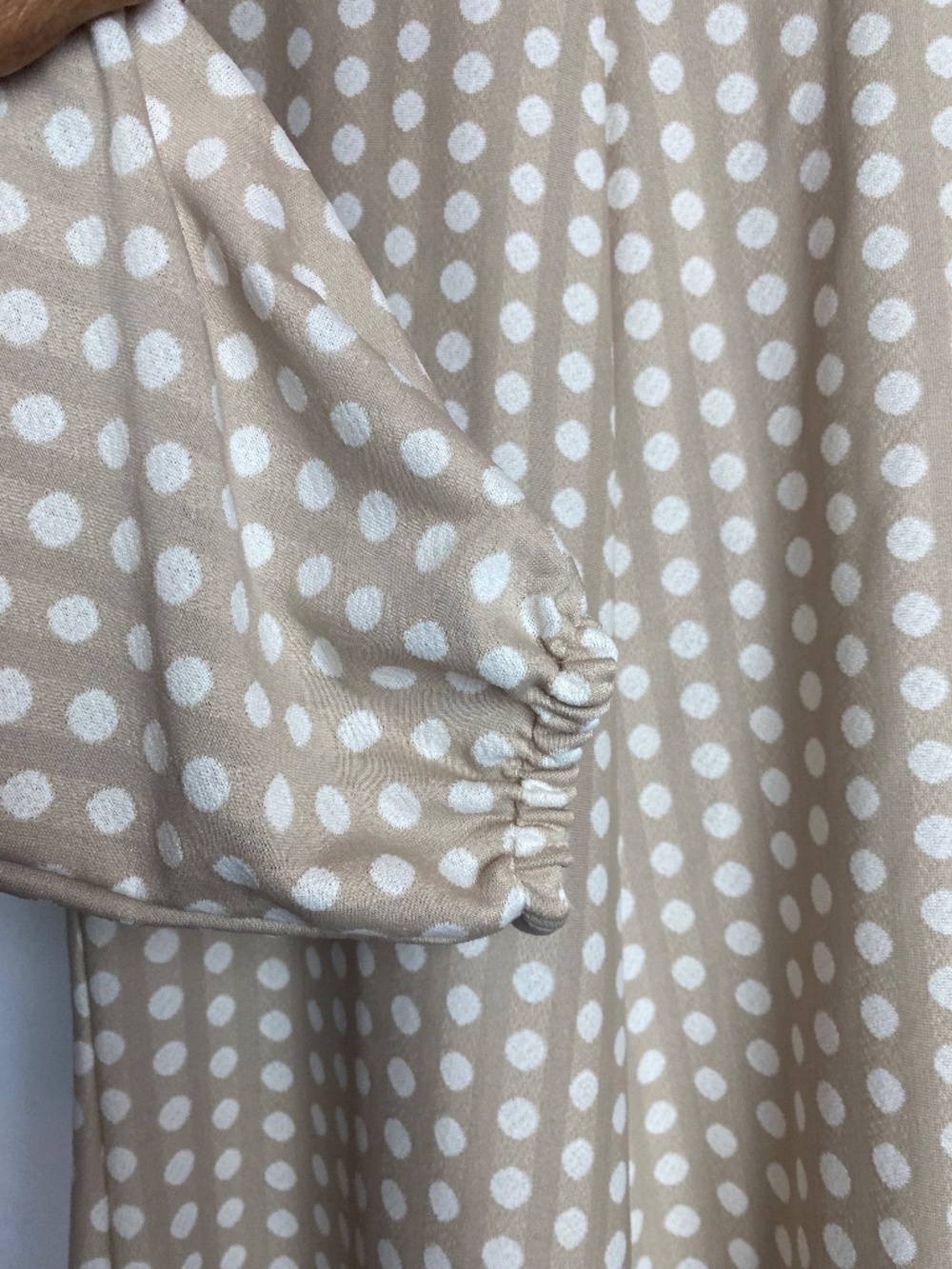 Vintage Womenʻs Hand Sewn Long Sleeved Neutral Polka Dot Muʻumuʻu Maxi Dress - Picture 3 of 11